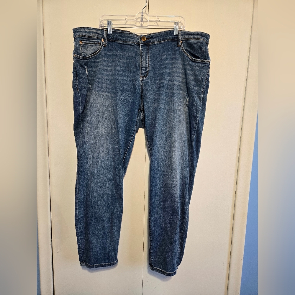 STS Blue Straight Leg Jeans with Slight Distressing‎